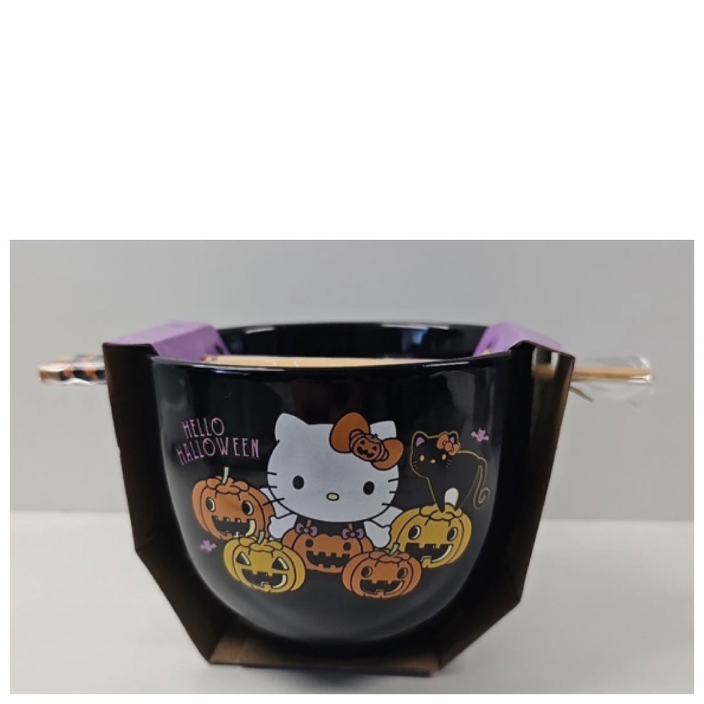 NEW Hello Kitty Halloween Ramen Bowl with Chopsticks